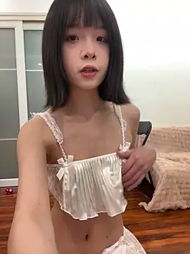 Snapshot of qiqi_x chatting on April 6, 2026, 2:40 pm qiqi x online show from April 6, 2026, 2:40 pm