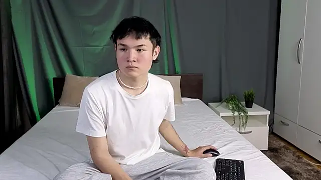 Kaelix1 online show from September 18, 2025, 1:25 pm