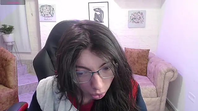 alllyson  online show from November 17, 2025, 10:03 pm