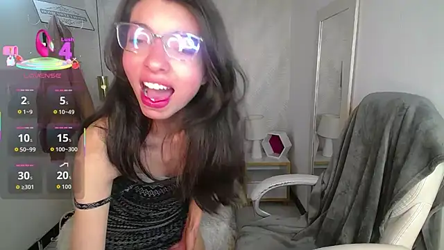 alllyson  online show from October 24, 2025, 9:36 pm