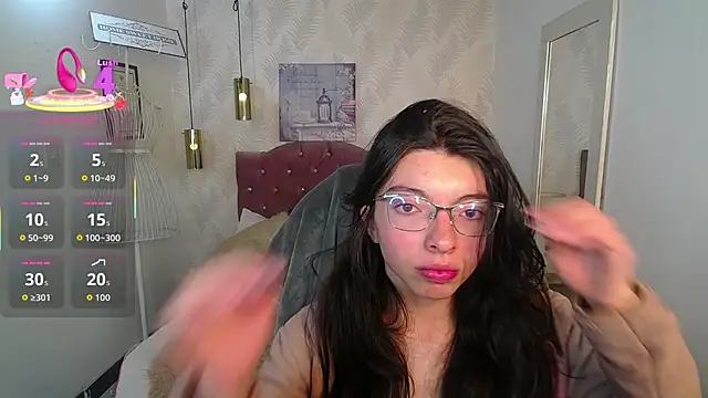 alllyson  online show from October 10, 2025, 7:58 pm