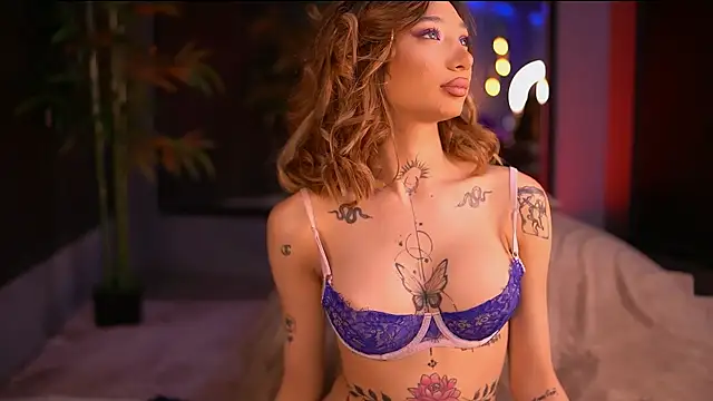 SiennaJayden online show from October 20, 2025, 5:35 pm