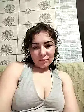 Mia24Blove online show from January 13, 2026, 5:06 pm