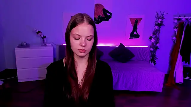 Snapshot of BetsyKiss chatting on June 18, 2026, 5:07 pm BetsyKiss online show from June 18, 2026, 5:07 pm