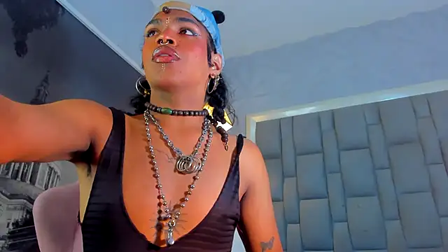 Snapshot of ile_matamba chatting on November 7, 2025, 3:05 pm ile matamba online show from November 7, 2025, 3:05 pm