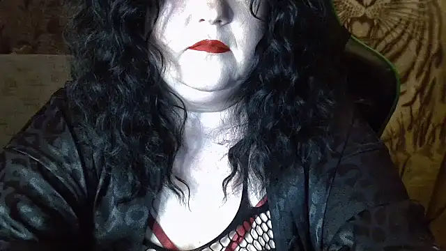 YuliiaSan online show from October 11, 2025, 5:14 pm