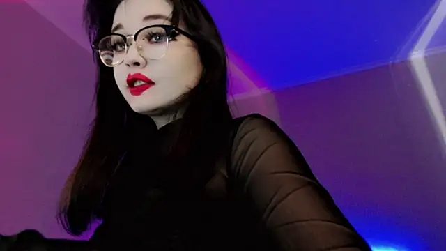 Snapshot of Dazzl1ngFire chatting on October 10, 2025, 4:57 am Dazzl1ngFire online show from October 10, 2025, 4:57 am