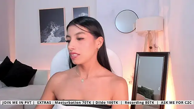 Tiffany Low online show from May 2, 2026, 5:07 pm
