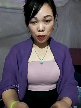 Snapshot of Tary_toot chatting on December 19, 2025, 1:02 pm Tary toot online show from December 19, 2025, 1:02 pm