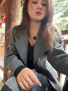 yuki june online show from January 18, 2026, 7:56 am