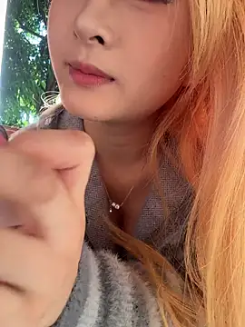 yuki june online show from November 29, 2025, 8:25 am