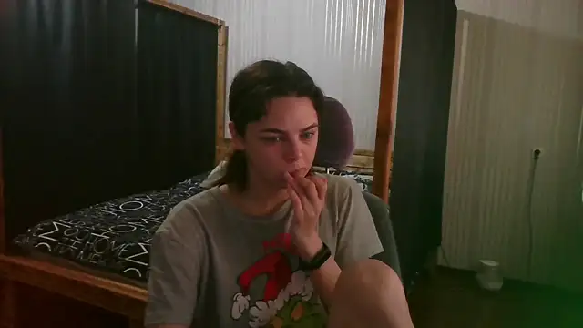 Snapshot of EthelsLover chatting on July 9, 2026, 7:20 am EthelsLover online show from July 9, 2026, 7:20 am