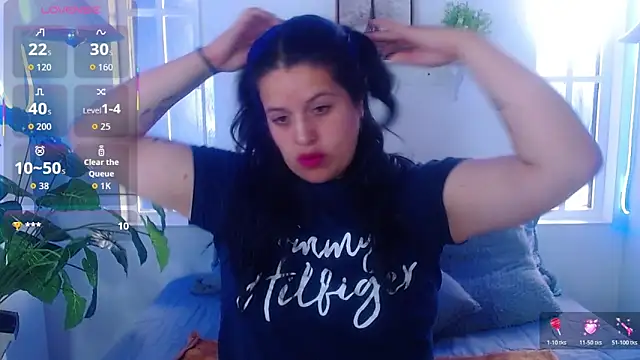 Andrea secret  online show from December 16, 2025, 2:43 pm