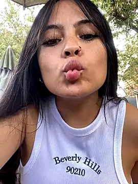 Snapshot of Karla_1-2 chatting on November 7, 2025, 8:13 pm Karla 1-2 online show from November 7, 2025, 8:13 pm