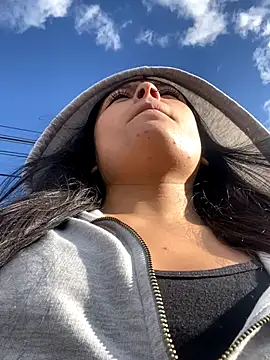 Snapshot of Karla_1-2 chatting on November 17, 2025, 9:08 pm Karla 1-2 online show from November 17, 2025, 9:08 pm