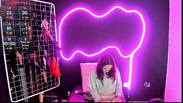 Mistress Megan BDSM online show from November 6, 2025, 7:18 pm