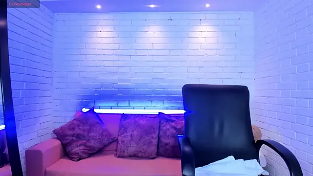 Megancoxx online show from October 10, 2025, 11:00 am