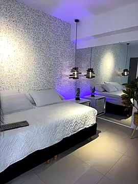 Snapshot of EMILIIA_RICHTER__ chatting on October 16, 2025, 8:06 pm EMILIIA RICHTER online show from October 16, 2025, 8:06 pm