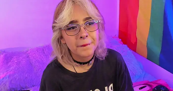 NekoWaifu online show from October 7, 2025, 1:12 pm