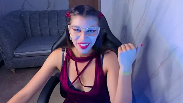 Isabella Blondetf online show from November 22, 2025, 7:46 pm