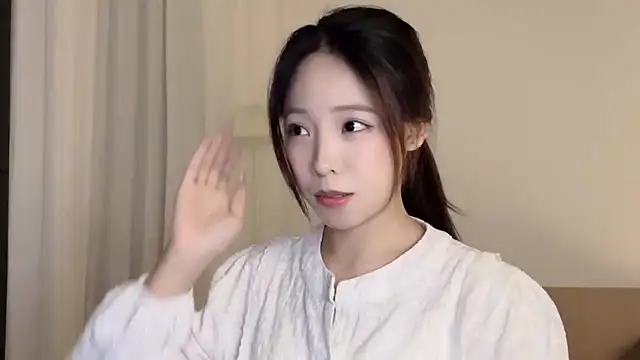 Snapshot of Meng_777 chatting on October 27, 2025, 11:00 am Meng 777 online show from October 27, 2025, 11:00 am