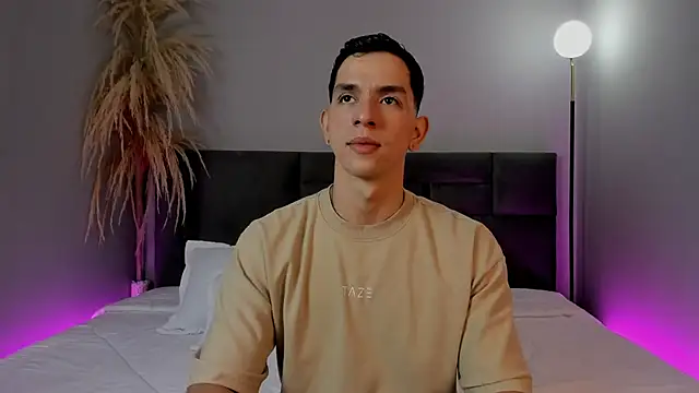 Snapshot of ZaneDawson chatting on December 5, 2025, 7:55 pm ZaneDawson online show from December 5, 2025, 7:55 pm