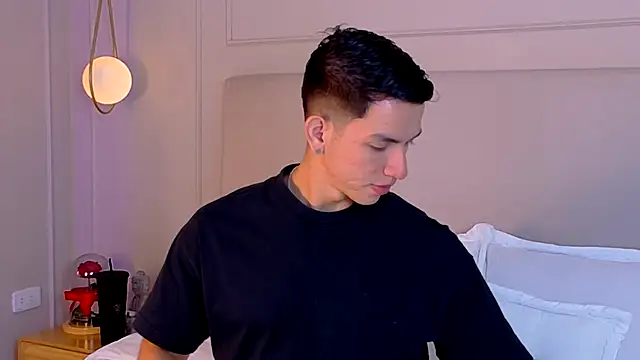 Snapshot of ZaneDawson chatting on November 12, 2025, 3:43 am ZaneDawson online show from November 12, 2025, 3:43 am