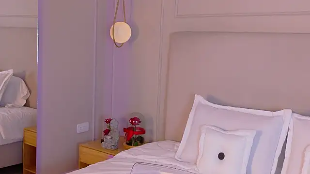 Snapshot of ZaneDawson chatting on November 27, 2025, 3:40 am ZaneDawson online show from November 27, 2025, 3:40 am