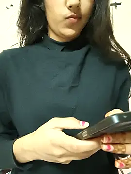 reetika6375 online show from January 12, 2026, 4:41 am