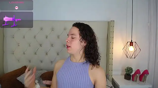 Snapshot of bycandy_ chatting on November 7, 2025, 12:21 pm bycandy online show from November 7, 2025, 12:21 pm