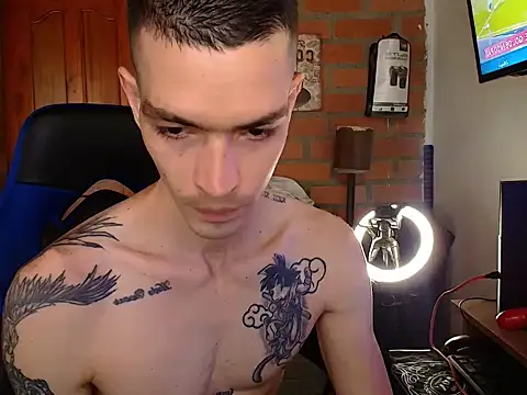 Travis R online show from September 27, 2025, 1:39 pm