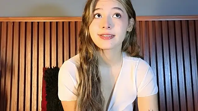 VictoriaSpark online show from November 6, 2025, 12:20 pm