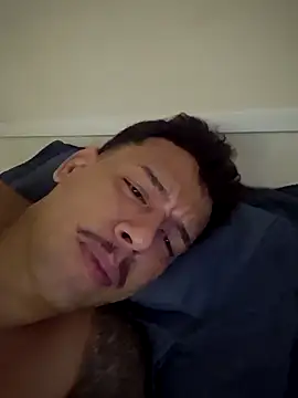 maicon9339 online show from October 27, 2025, 5:19 am