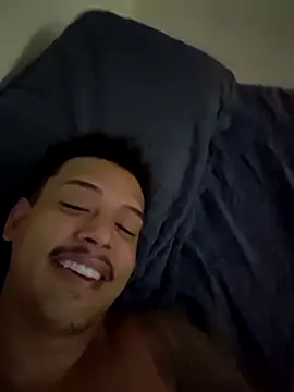 maicon9339 online show from November 9, 2025, 9:19 pm