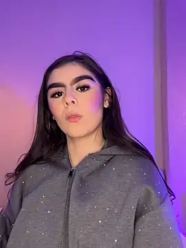 Snapshot of SofiaFontaiine chatting on November 18, 2025, 4:49 am SofiaFontaiine online show from November 18, 2025, 4:49 am