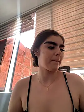 Snapshot of SofiaFontaiine chatting on November 27, 2025, 2:50 pm SofiaFontaiine online show from November 27, 2025, 2:50 pm