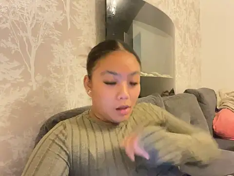MissCherryyxox online show from September 25, 2025, 7:53 pm