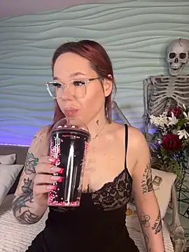 EvaNude- online show from October 11, 2025, 10:00 pm