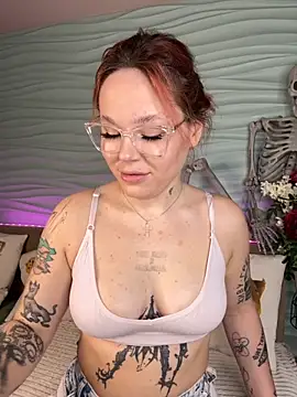 EvaNude- online show from October 13, 2025, 10:10 pm