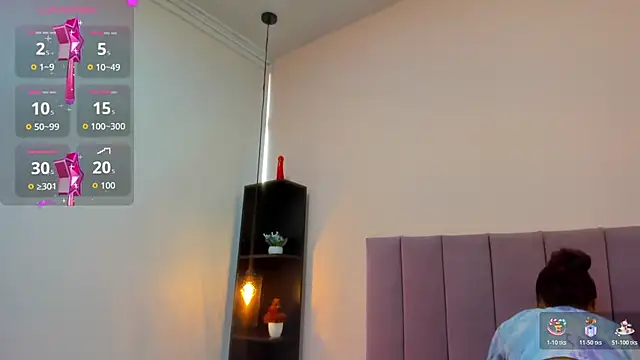 Snapshot of HoollyHendrix chatting on November 20, 2025, 8:09 pm HoollyHendrix online show from November 20, 2025, 8:09 pm