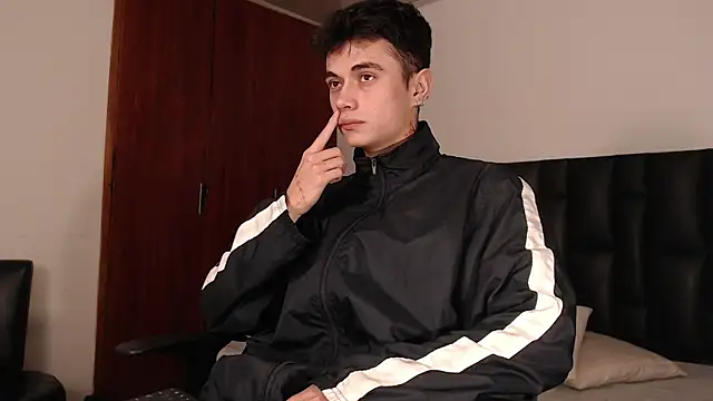 Snapshot of jaico_santos chatting on January 5, 2026, 11:08 pm jaico santos online show from January 5, 2026, 11:08 pm