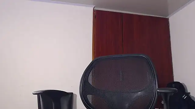 Snapshot of jaico_santos chatting on November 10, 2025, 11:10 pm jaico santos online show from November 10, 2025, 11:10 pm