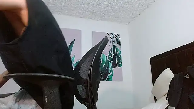 Snapshot of jaico_santos chatting on October 18, 2025, 10:45 pm jaico santos online show from October 18, 2025, 10:45 pm