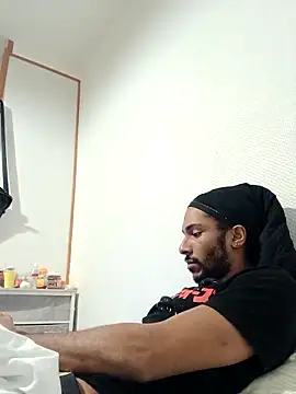 Mikaaa97 online show from December 16, 2025, 6:50 am