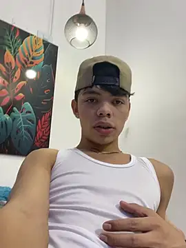 Zacktorres  online show from July 13, 2026, 1:05 am