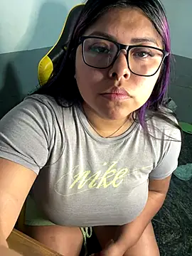 Lunarebelde online show from December 17, 2025, 2:55 pm