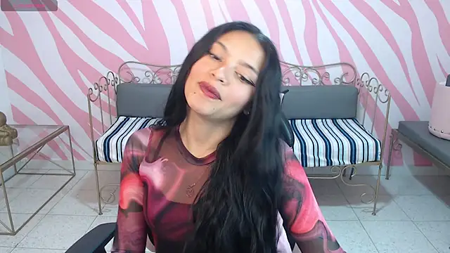 maddie  cute online show from October 2, 2025, 8:12 pm