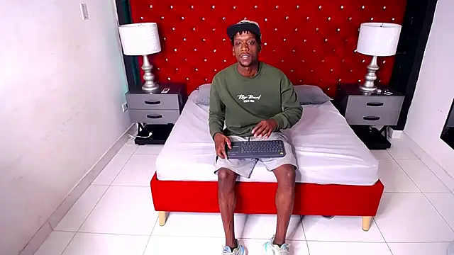 SkylerBigxxx online show from October 18, 2025, 3:52 am