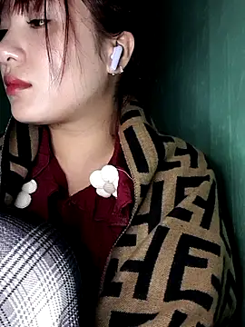 Snapshot of Linksys_nicee chatting on December 14, 2025, 3:28 pm Linksys nicee online show from December 14, 2025, 3:28 pm