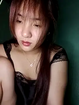 Snapshot of Linksys_nicee chatting on November 17, 2025, 8:18 am Linksys nicee online show from November 17, 2025, 8:18 am